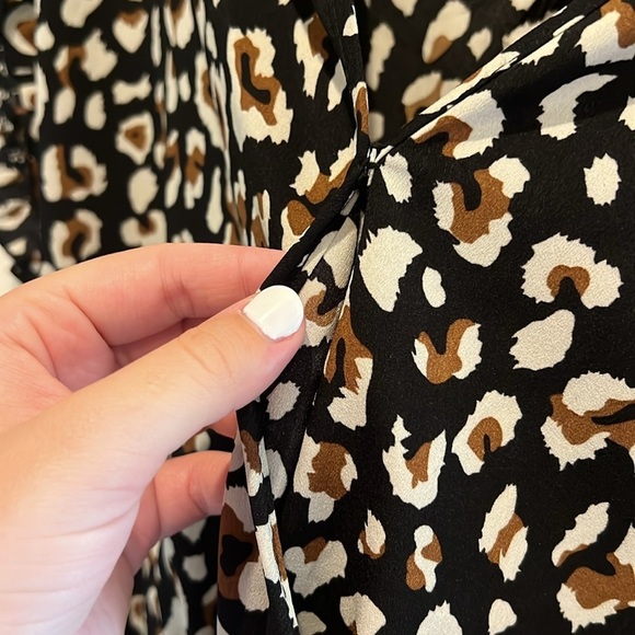 Cheetah Romper - Picture 5 of 6